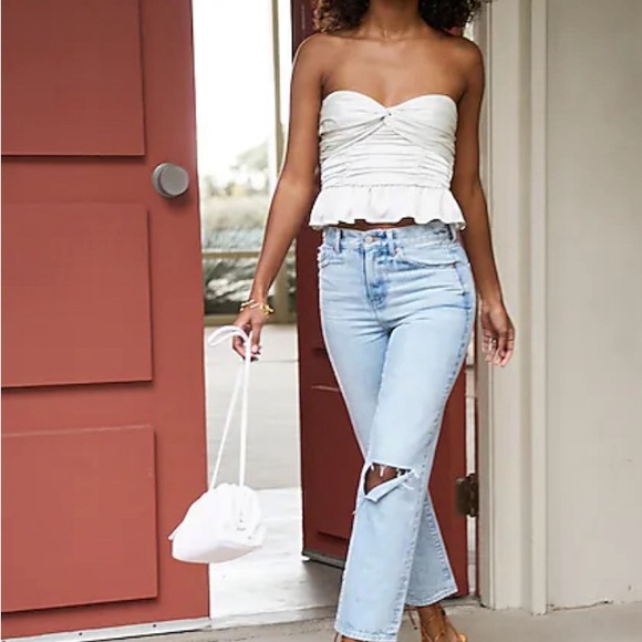 Express Ladies High Waisted Light Wash Ripped Straight Ankle Jeans NWT - Picture 2 of 7